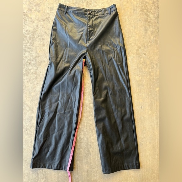 Boutique faux leather pants NWT - Picture 1 of 3